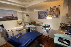 American Dental Office Manhattan, NY dentist exam room chair