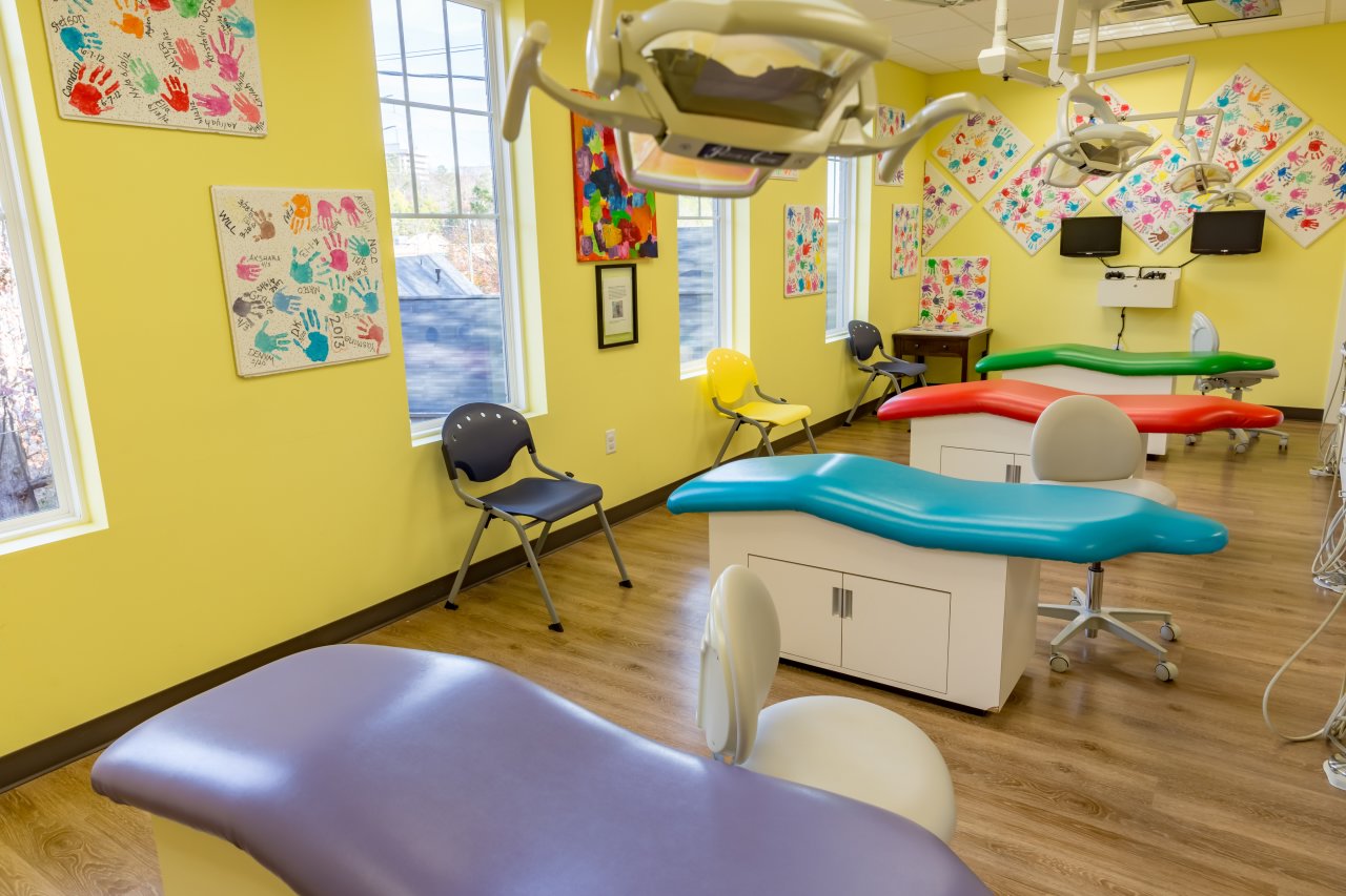 Pediatric & Adolescent Dentistry Birmingham, AL Dental Clinic exam room chairs