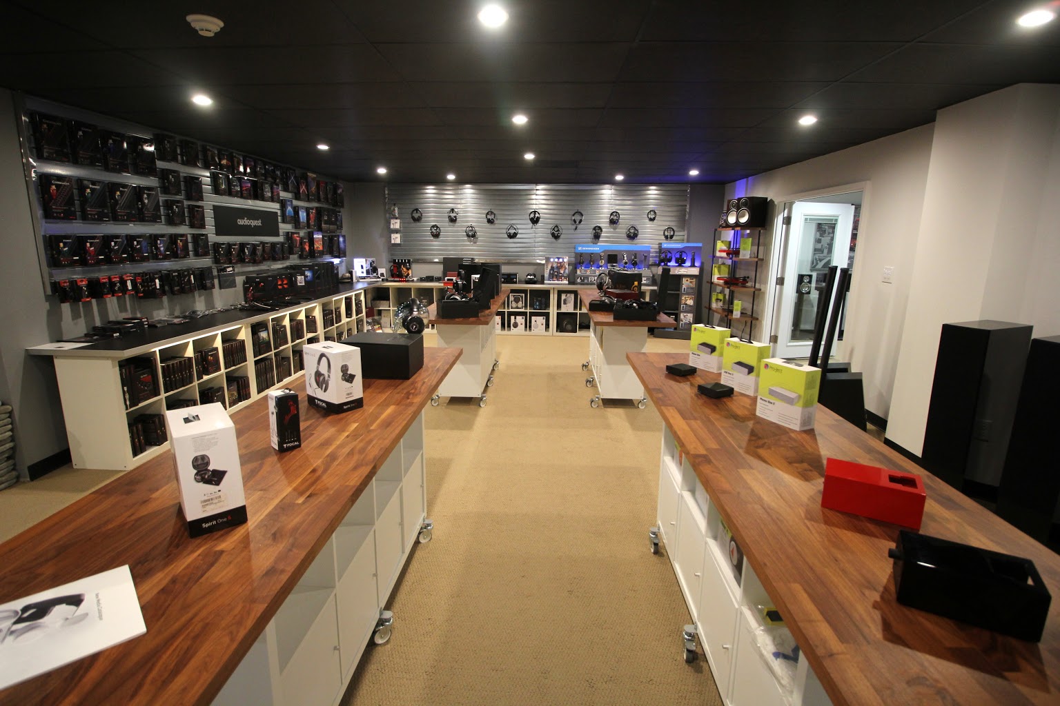 HiDEF Lifestyle Home Theater Store in Harrisburg, PA audio equipment