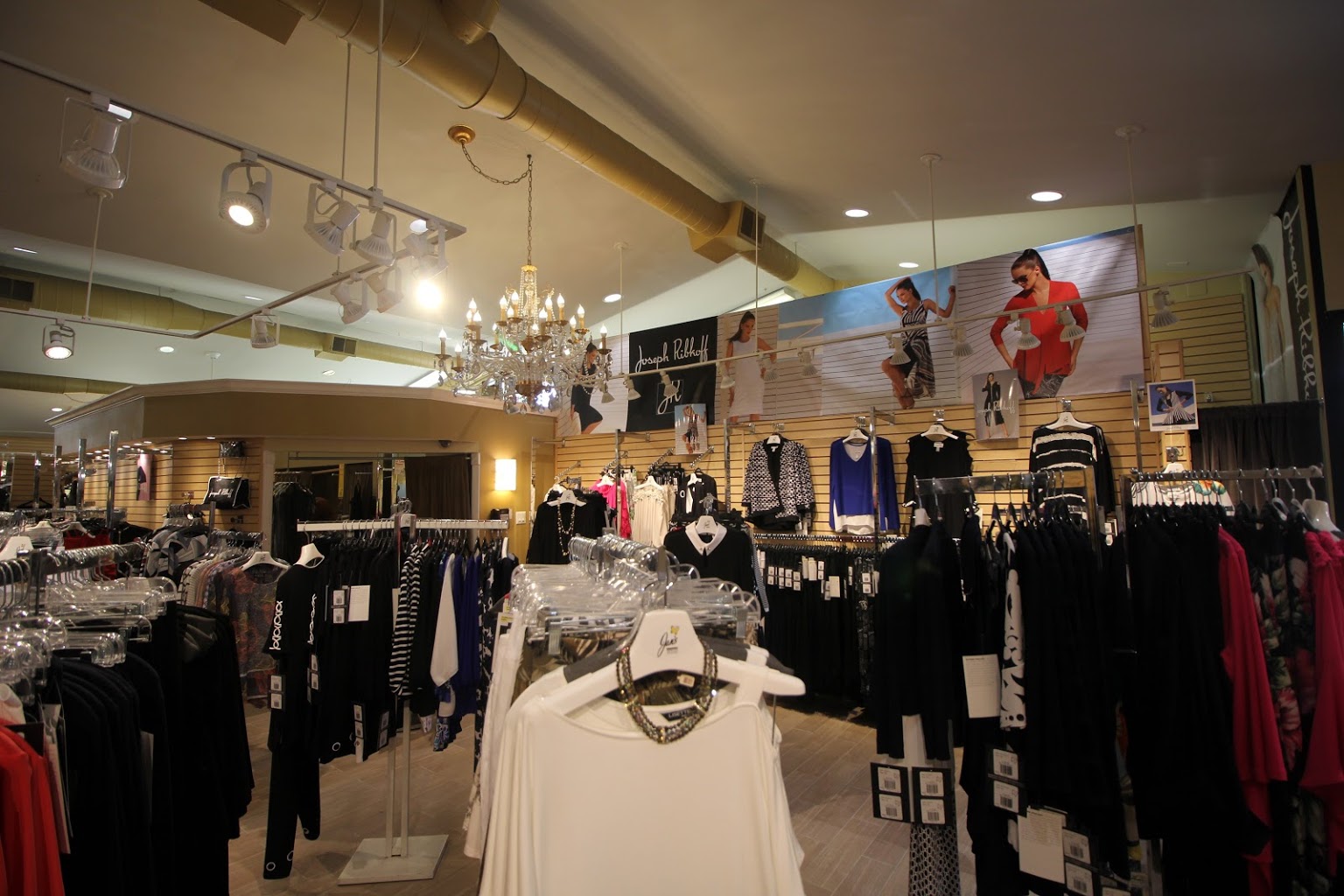 Jan s Boutique Dress Store In Cherry Hill NJ Google Business View Interactive Tour