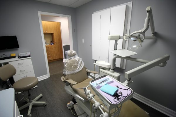 Signature Smiles Dental Office in Edison, NJ dentist chair