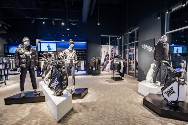 mannequin display at PXG Oak Brook Parsons Xtreme Golf store in Oakbrook Terrace, IL