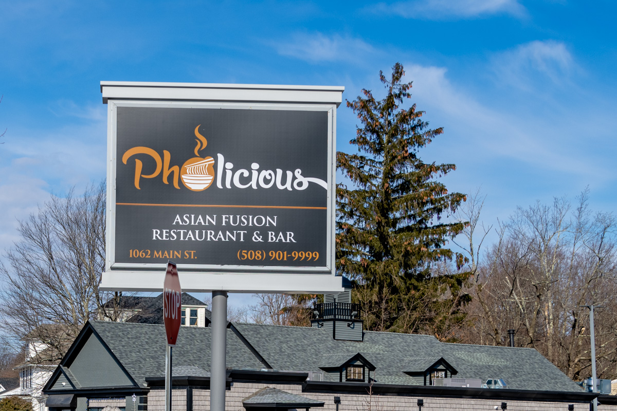 front sign for Pholicious Asian Fusion Restaurant & Bar, Holden, MA