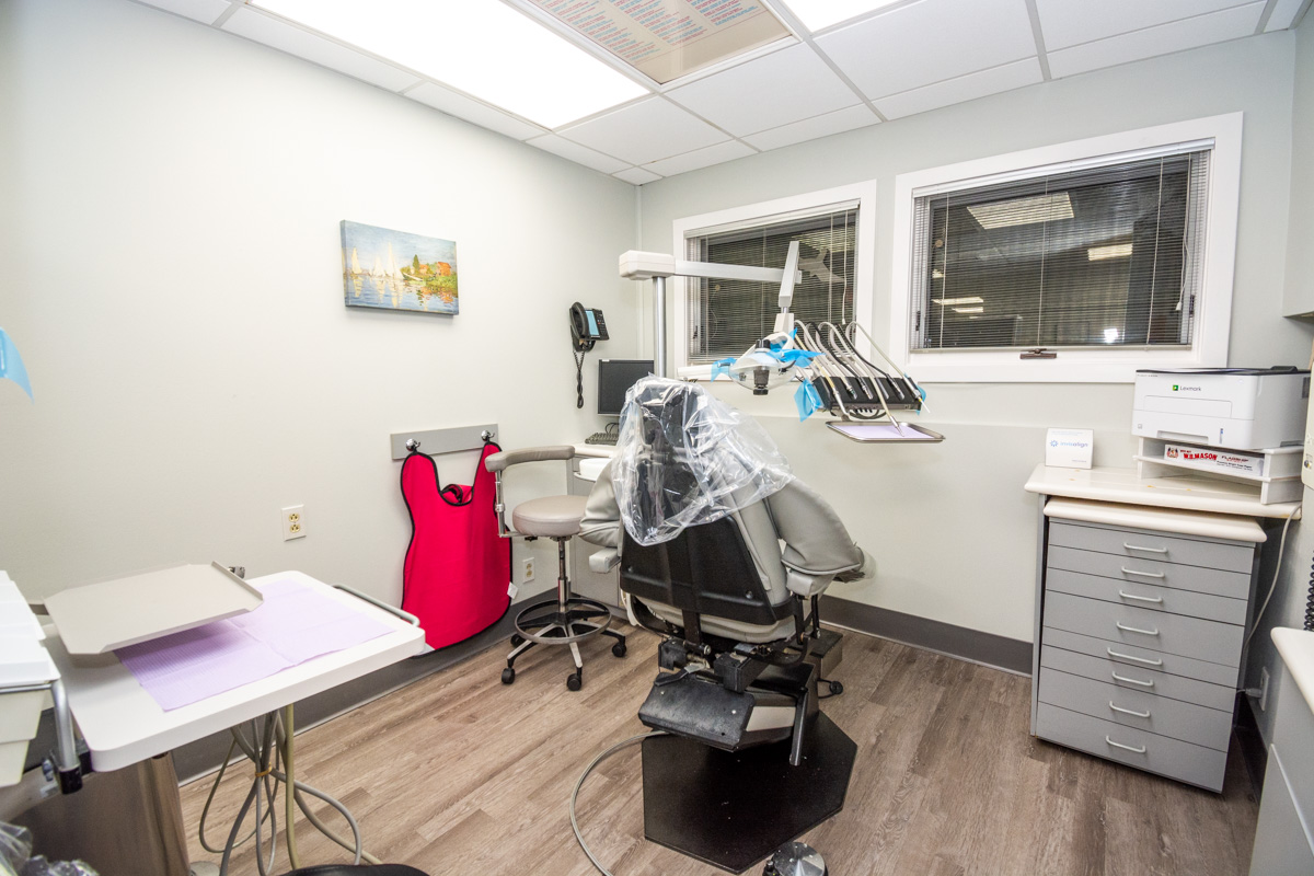 patient exam room at Avon Dental Group, Avon, CT Dentist