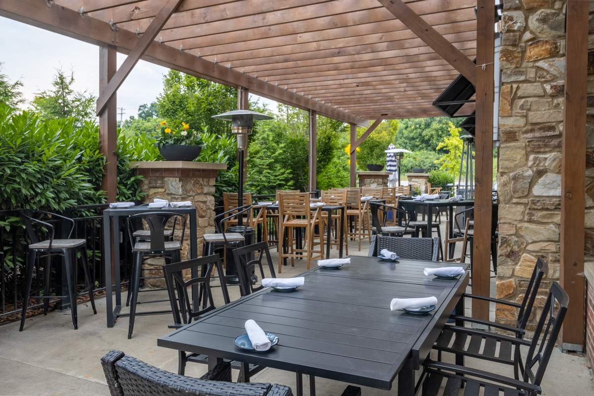 patio dining at Avola Kitchen + Bar Malvern, PA restaurant