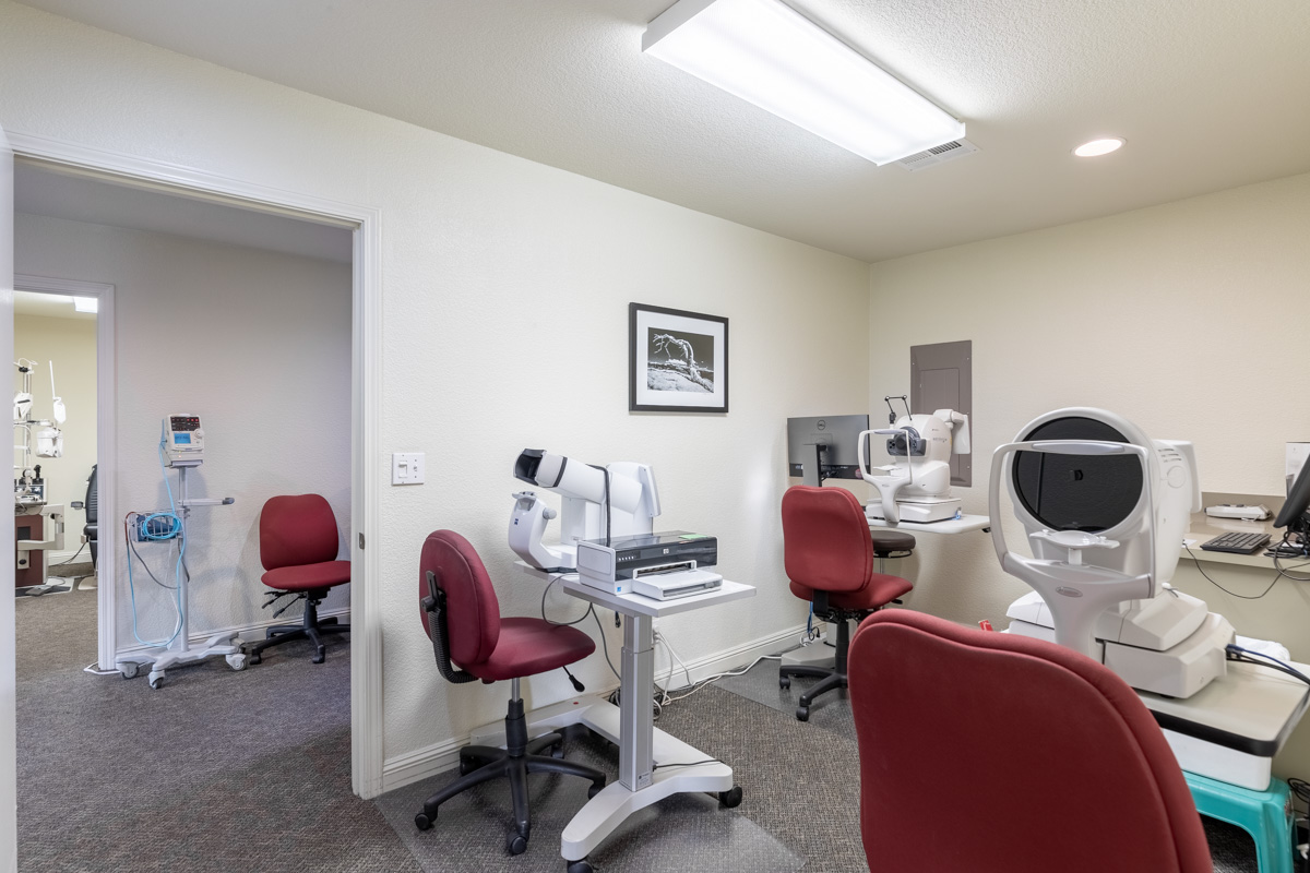 eye exam room at Riverbank Optometric Vision Center, Riverbank, CA 360 Virtual Tour for Optometrist