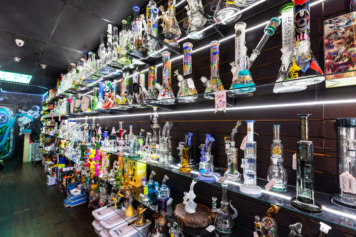 bongs and water pipes at Smash Glass and Vape, Aurora, CO 360 Virtual Tour for Vaporizer store