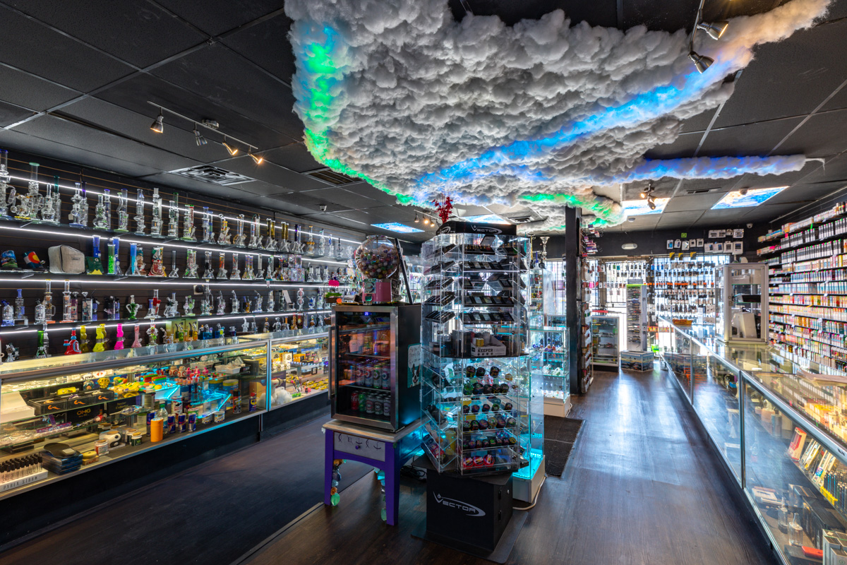inside Smash Glass and Vape, Aurora, CO 360 Virtual Tour for Vaporizer store