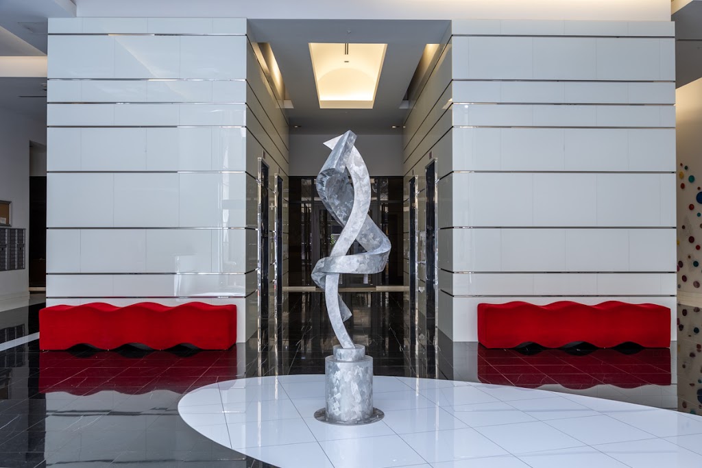 lobby sculpture at Health of Mind, Inc, Coral Gables, FL 360 Virtual Tour for ABA Therapy