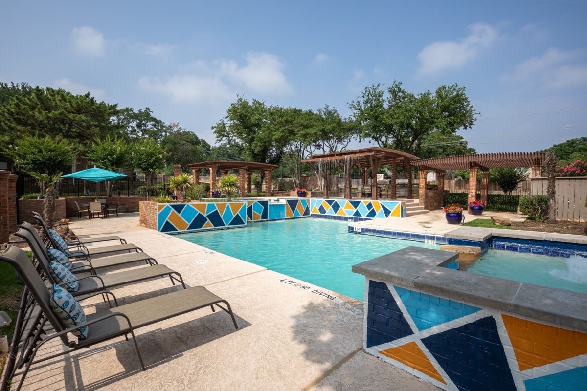 club house pool at Village Green of Bear Creek in Euless, TX 360 Virtual Tour for Apartment complex