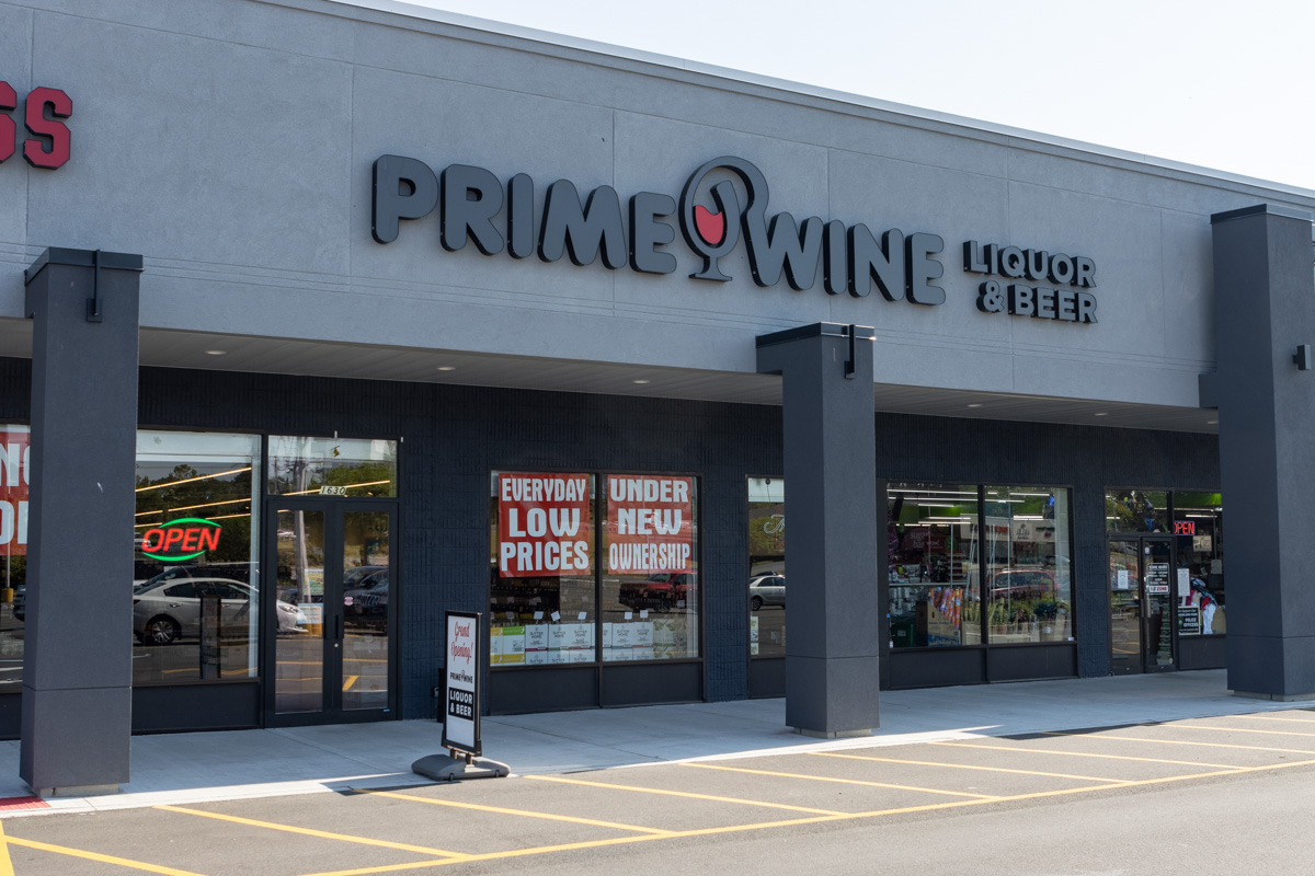 store front of Prime Wine Liquor & Beer, Woodland Park, NJ 360 Virtual Tour for Wine Store