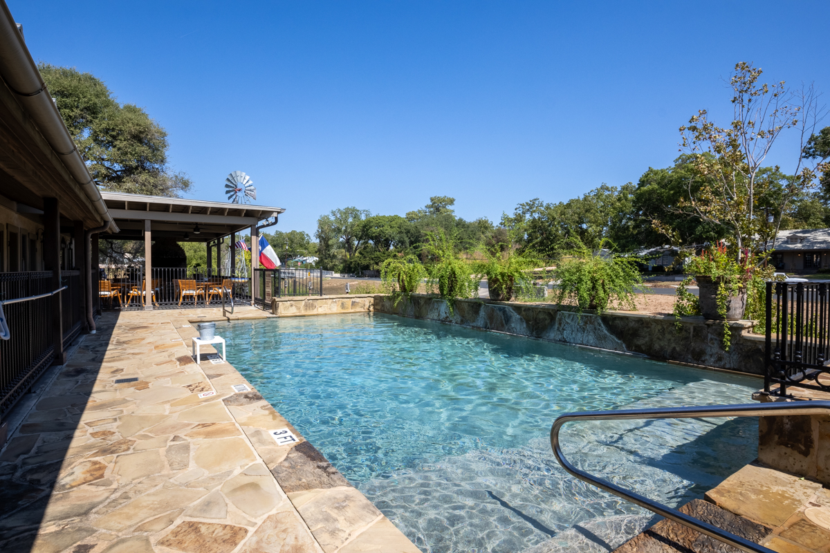 poolside at The Winchester Lodge, Fredericksburg, TX 360 Virtual Tour for Hotel
