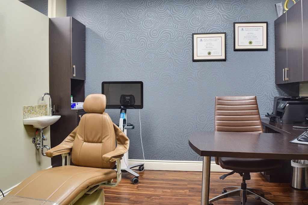dental exam room in Orthodontics on Danforth, Toronto, Ontario 360 Virtual Tour for Dentist