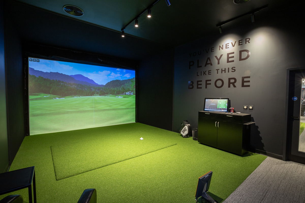 driving range simulator bay at PXG London South, Esher, UK 360 Virtual Tour for Golf Gear and Apparel