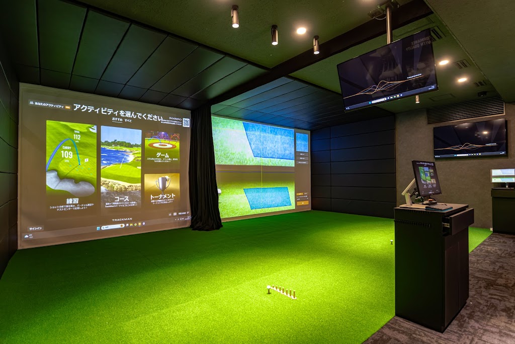 virtual driving range simulation bay PXG Aoyama, Tokyo, Japan 360 Virtual Tour for Golf Gear and Apparel