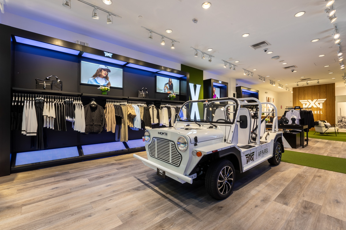 Moke Jeep Buggy in PXG Apparel Pop-Up Shop Scottsdale Fashion Square, AZ 360 Virtual Tour for Golf Clothing Store