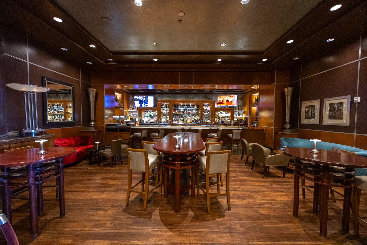 bar at Lawry's The Prime Rib, Las Vegas, NV 360 Virtual Tour for Steak House Restaurant