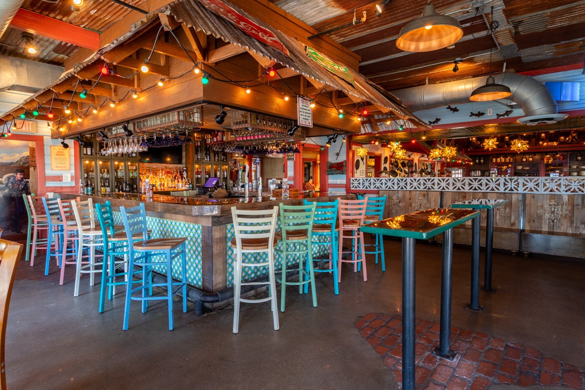 bar at Lupe Tortilla Mexican Restaurant, Sugar Land, TX 360 Virtual Tour for Restaurant