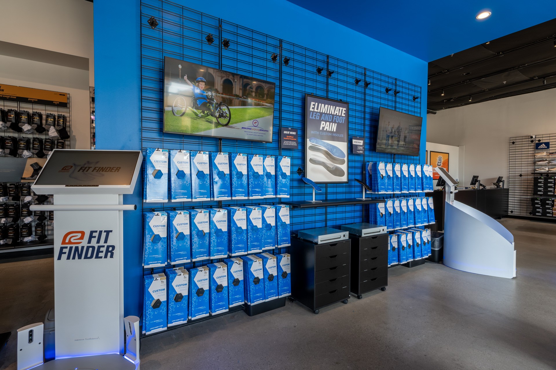 custom insoles at Road Runner Sports, Manhattan Beach, CA 360 Virtual Tour for Running Shoe Store