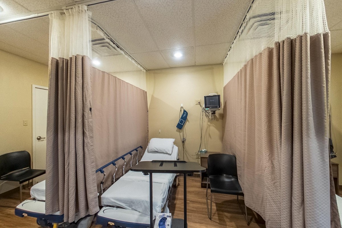 gurney in Pre-operative Holding Area at Lubbock Gastroenterology Sameer Islam, Lubbock, TX 360 Virtual Tour for Doctor's Office