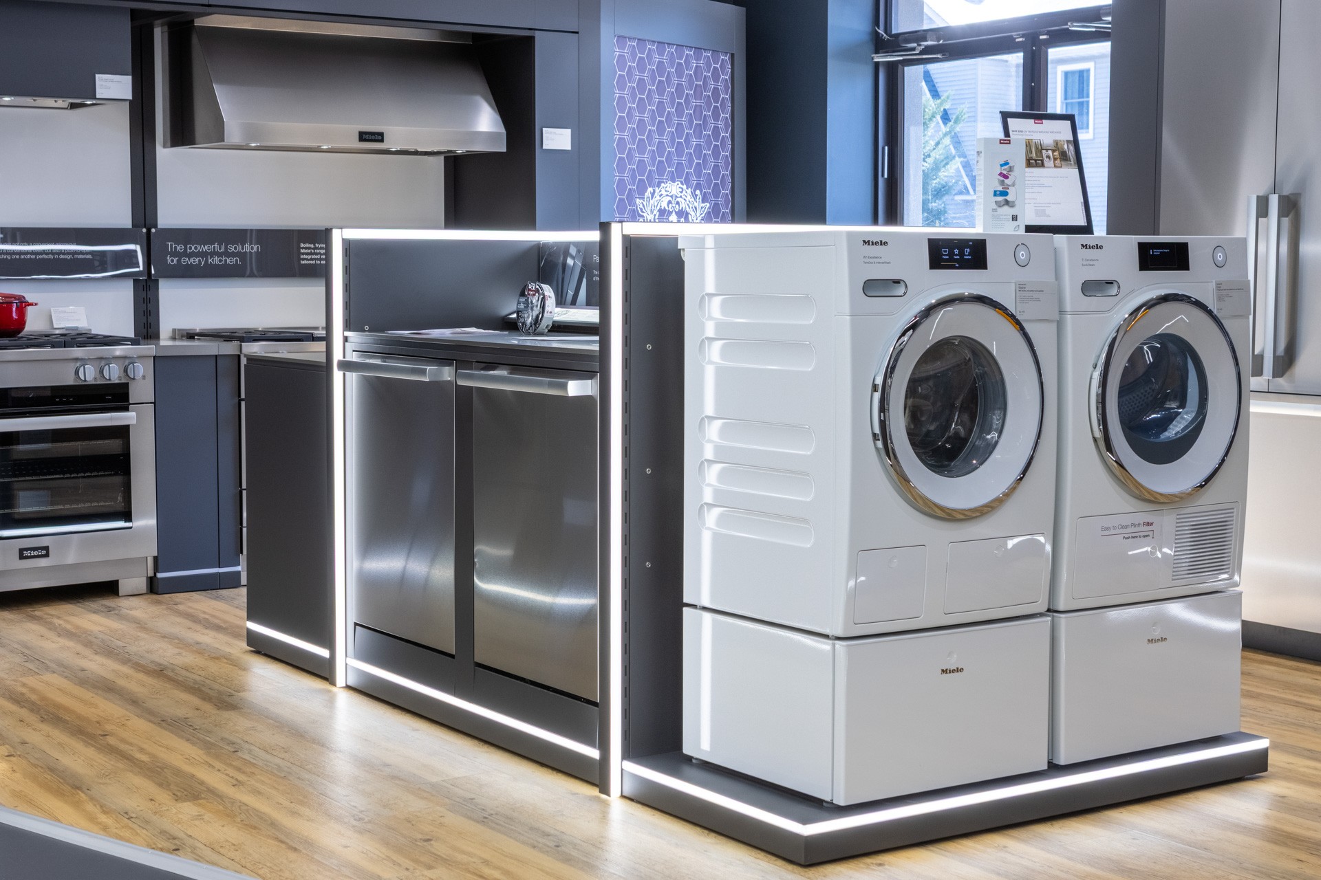 home appliance washer and dryer at Appliance Palace, Scotch Plains, NJ 360 Virtual Tour for Appliance store