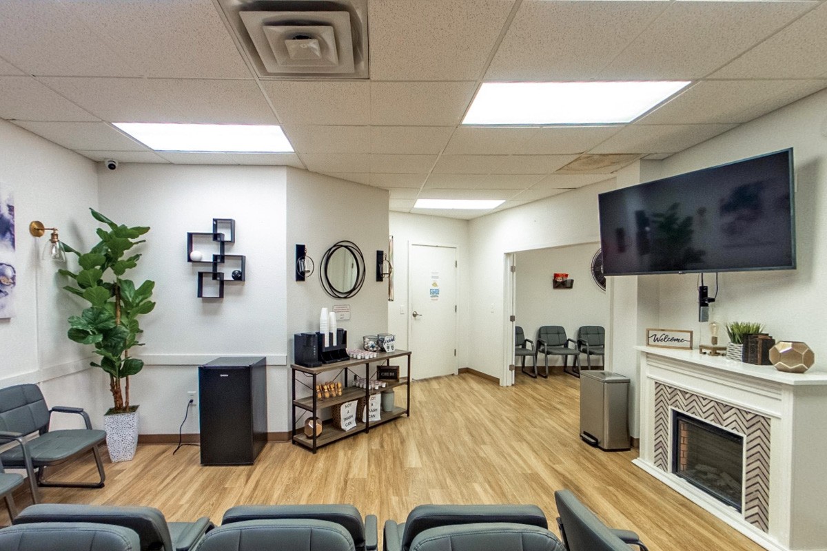 reception and waiting room in Lubbock Gastroenterology Sameer Islam, Lubbock, TX 360 Virtual Tour for Doctor's Office