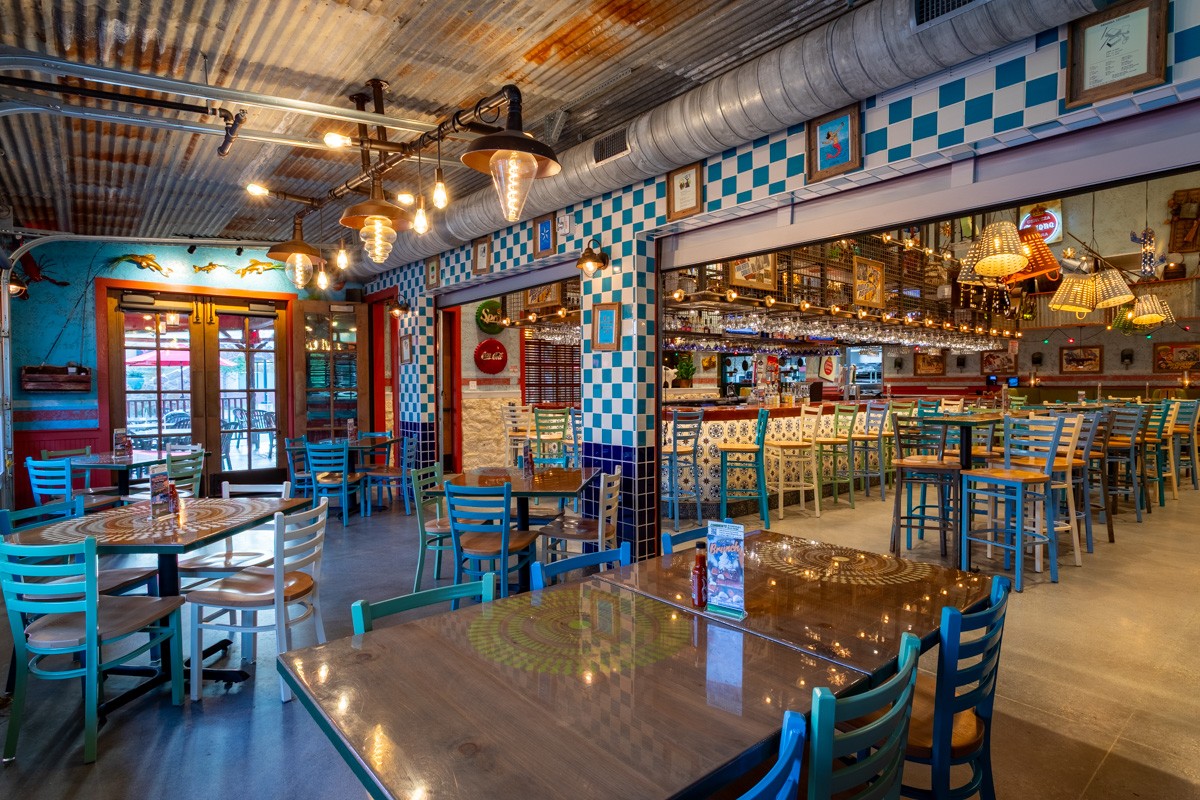 seating at Lupe Tortilla Mexican Restaurant, Kingwood, TX 360 Virtual Tour for Restaurant