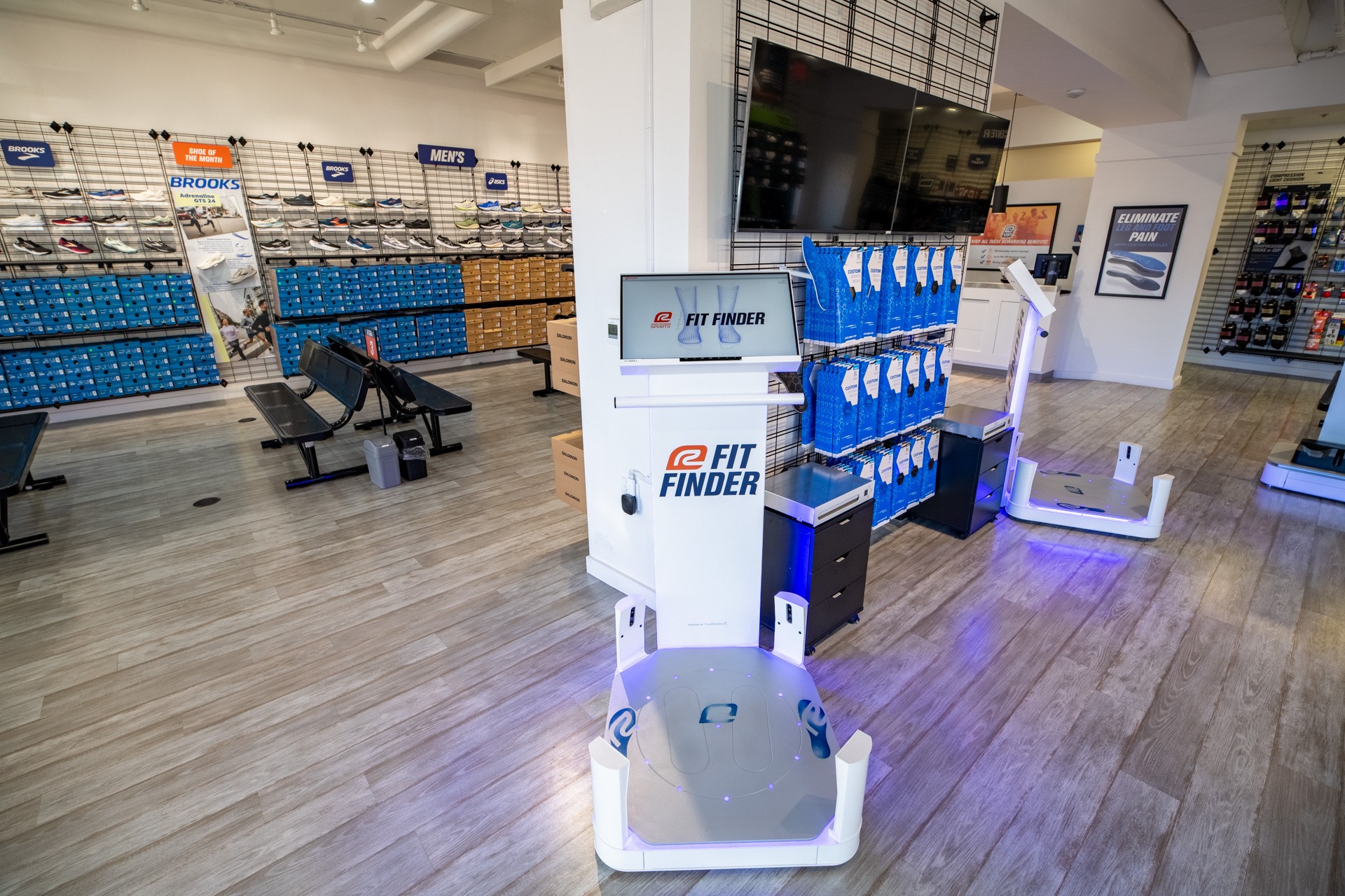 shoe size fit finder at Road Runner Sports, Tucson, AZ 360 Virtual Tour for Running Shoe Store
