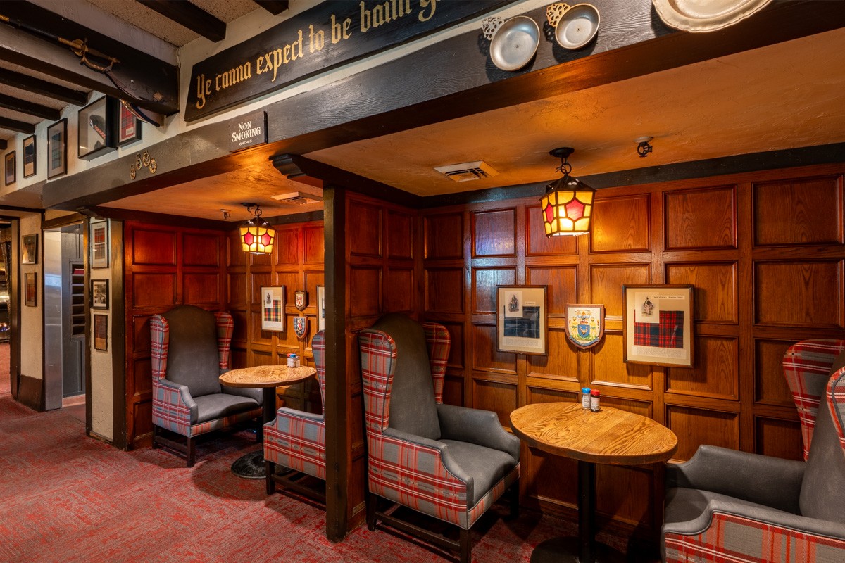 booths at Tam O'Shanter, Los Angeles, CA 360 Virtual Tour for Steak House Restaurant