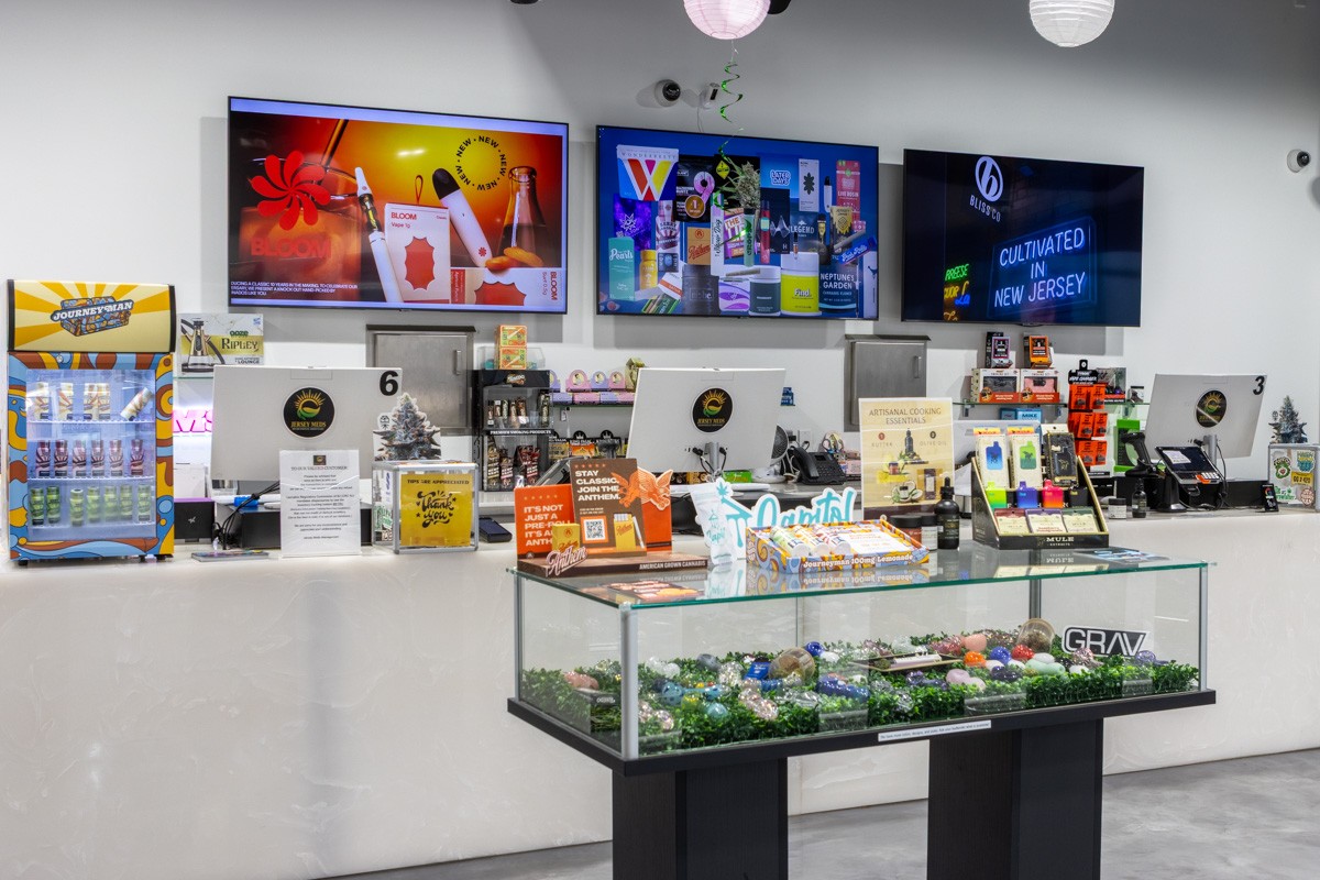 counter at Jersey Meds Cannabis Recreational Dispensary, Pennington, NJ 360 Virtual Tour for Cannabis store