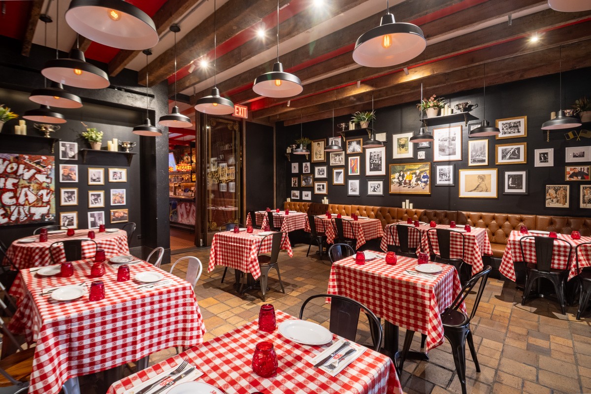 dining at Artie's Backroom & Rooftop, Manhattan, NYC 360 Virtual Tour for Restaurant & Bar