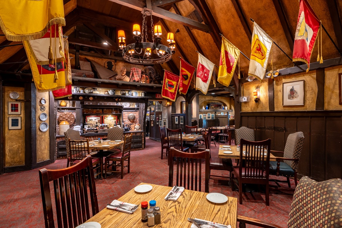 dining hall at Tam O'Shanter, Los Angeles, CA 360 Virtual Tour for Steak House Restaurant