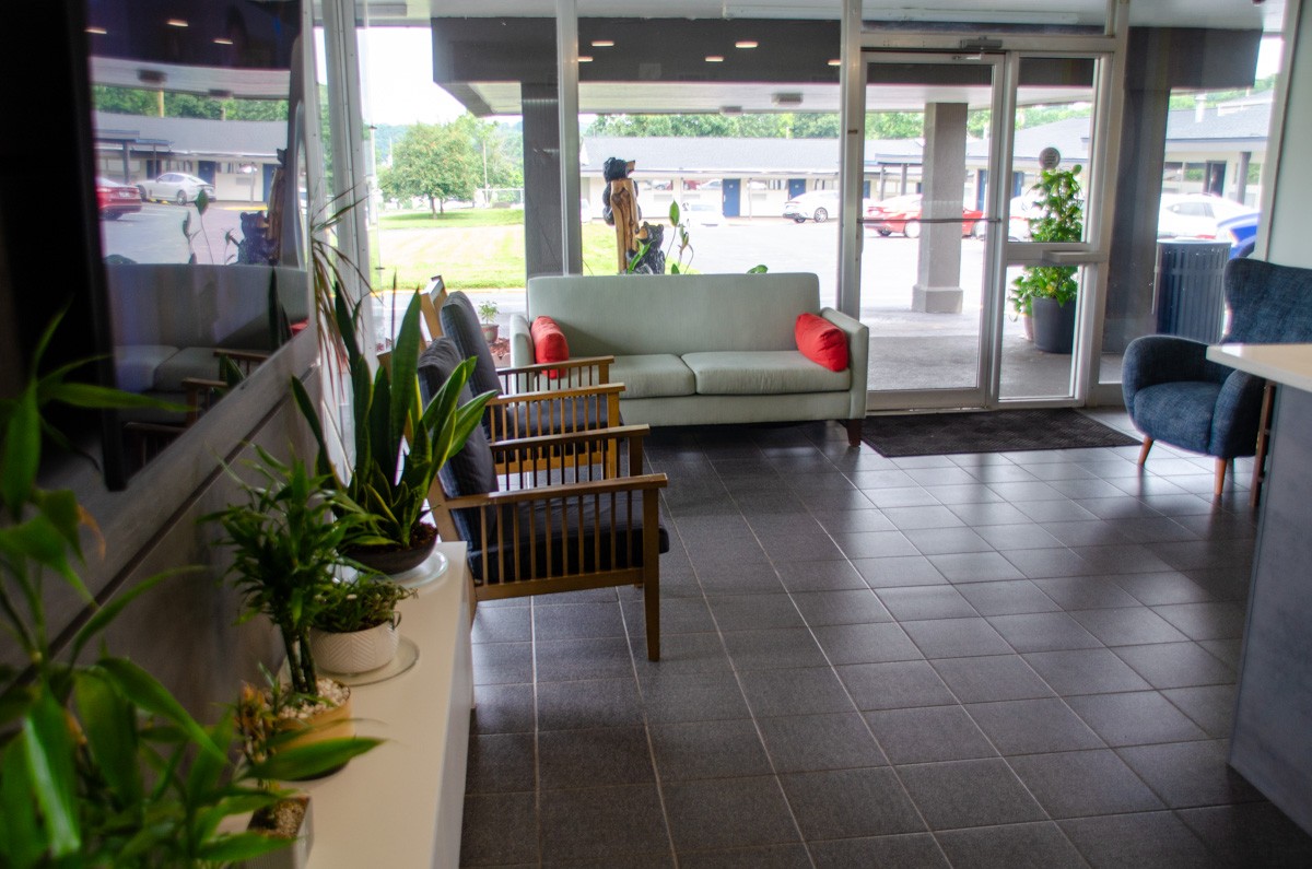 lobby at Motel 6 Hickory, NC 360 Virtual Tour for Motel