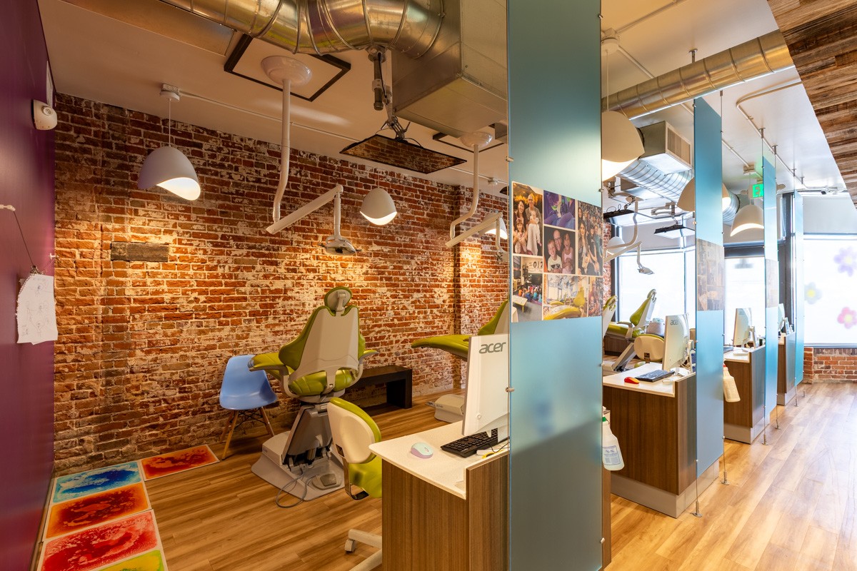 operatory dental chairs at Wash Park Pediatric Dentistry, Denver, CO 360 Virtual Tour for Dentist