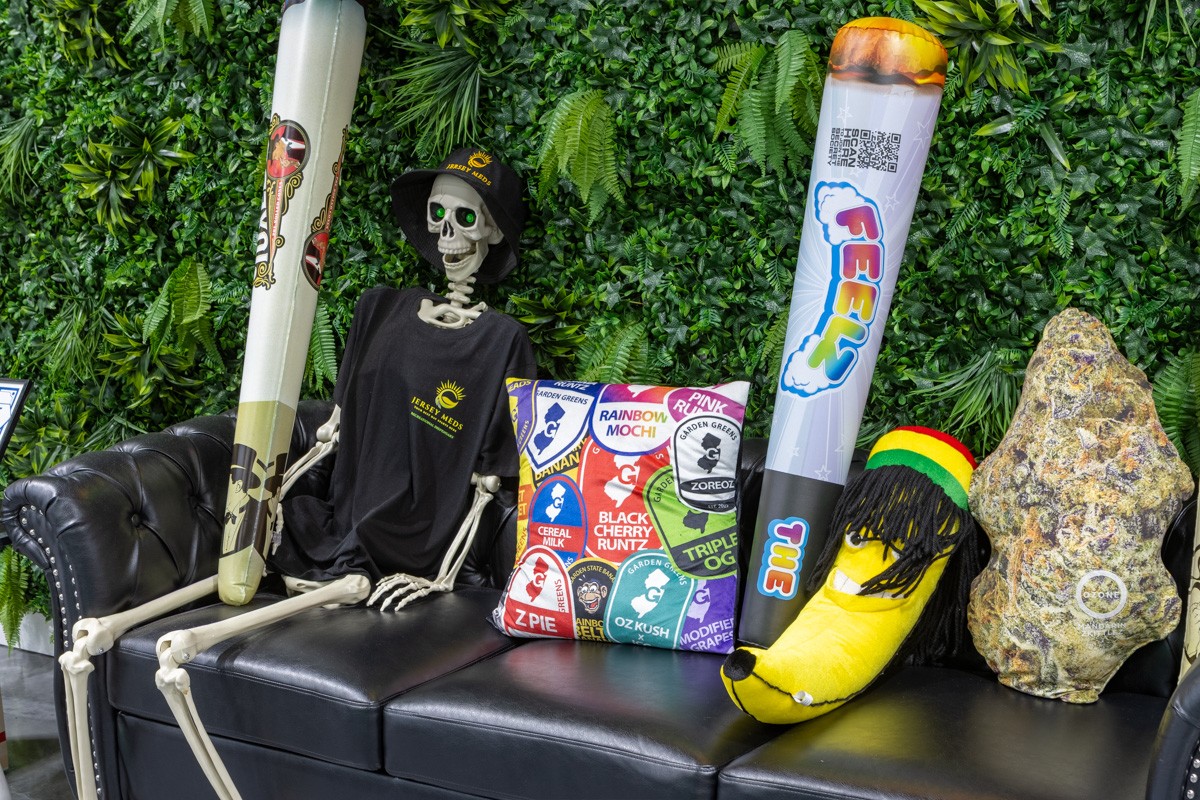 skeleton decor at Jersey Meds Cannabis Recreational Dispensary, Pennington, NJ 360 Virtual Tour for Cannabis store