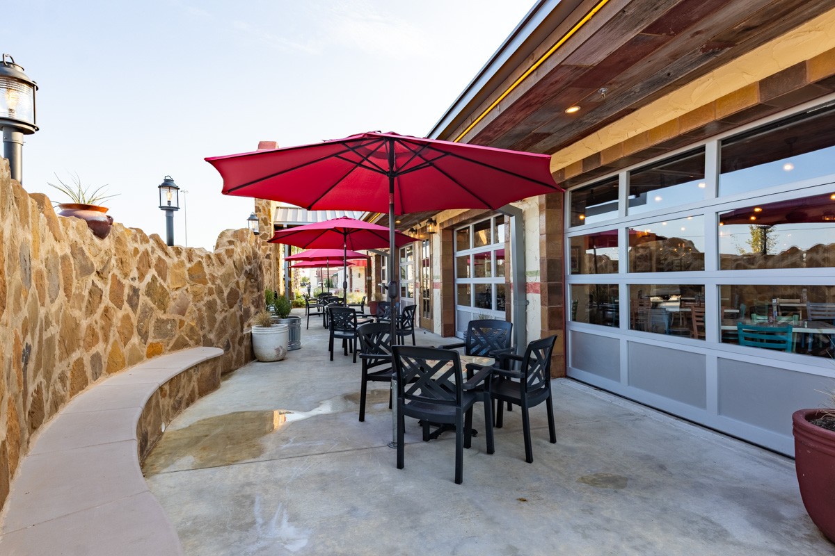 outdoor seating at Lupe Tortilla Mexican Restaurant, Kyle, TX 360 Virtual Tour for Tex-Mex restaurant