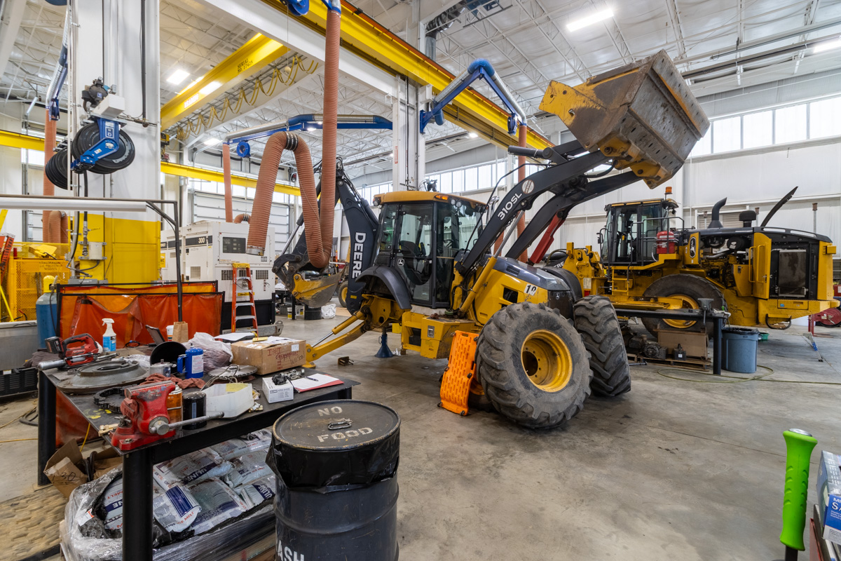 backhoe loader without tires in James River Equipment, Waldorf, MD 360 Virtual Tour for Construction equipment supplier