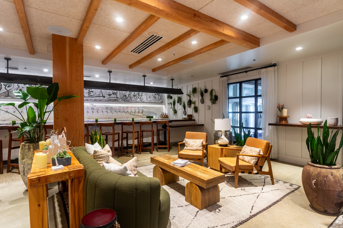 bar and lounge at Sixty Vines, Reston, VA 360 Virtual Tour for American Restaurant