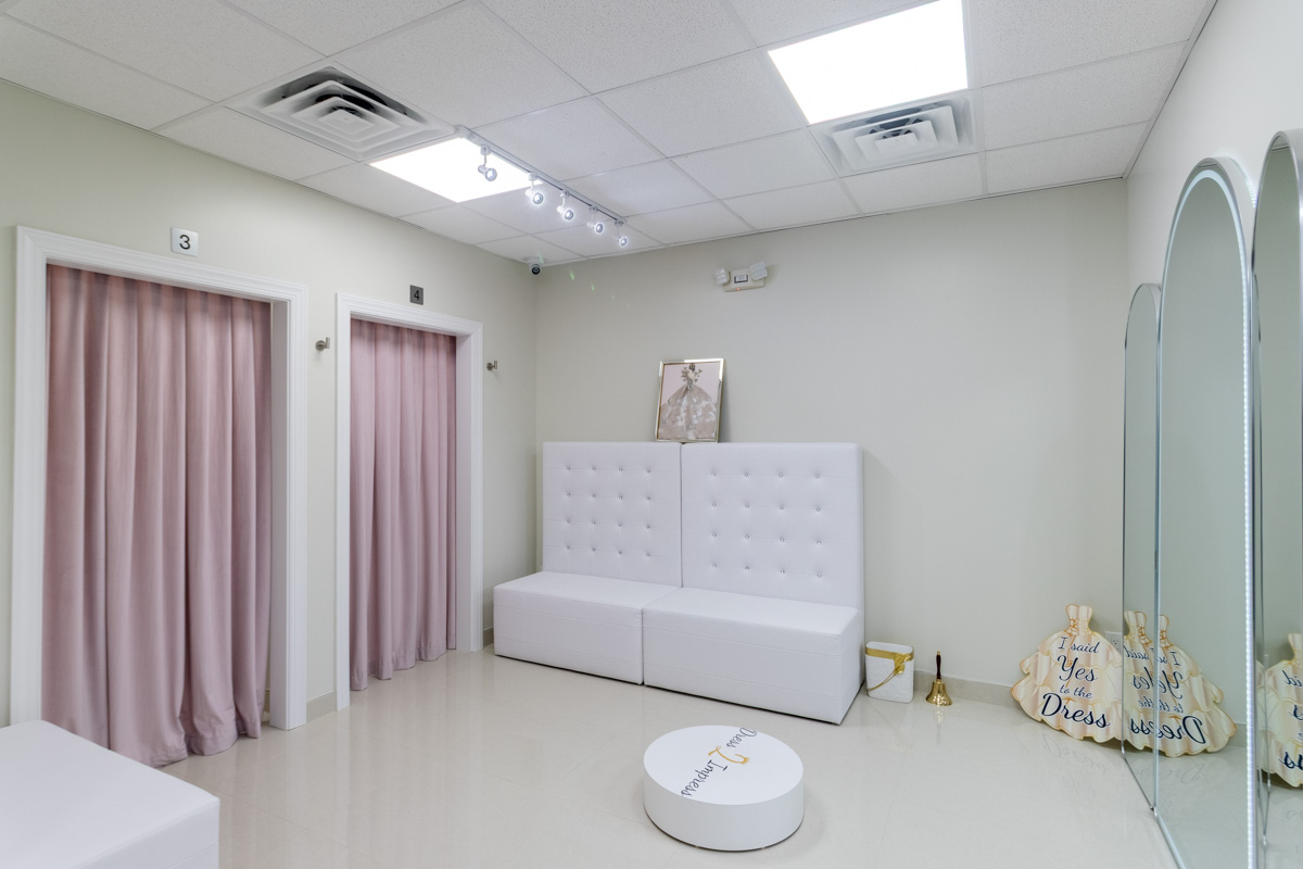 fitting rooms at Dress 2 Impress, Cherry Hill, NJ 360 Virtual Tour for Bridal & Formal Boutique shop