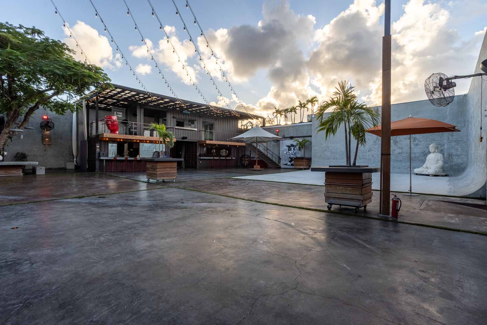 courtyard at MAPS Backlot, Miami, FL 360 Virtual Tour for Event venue