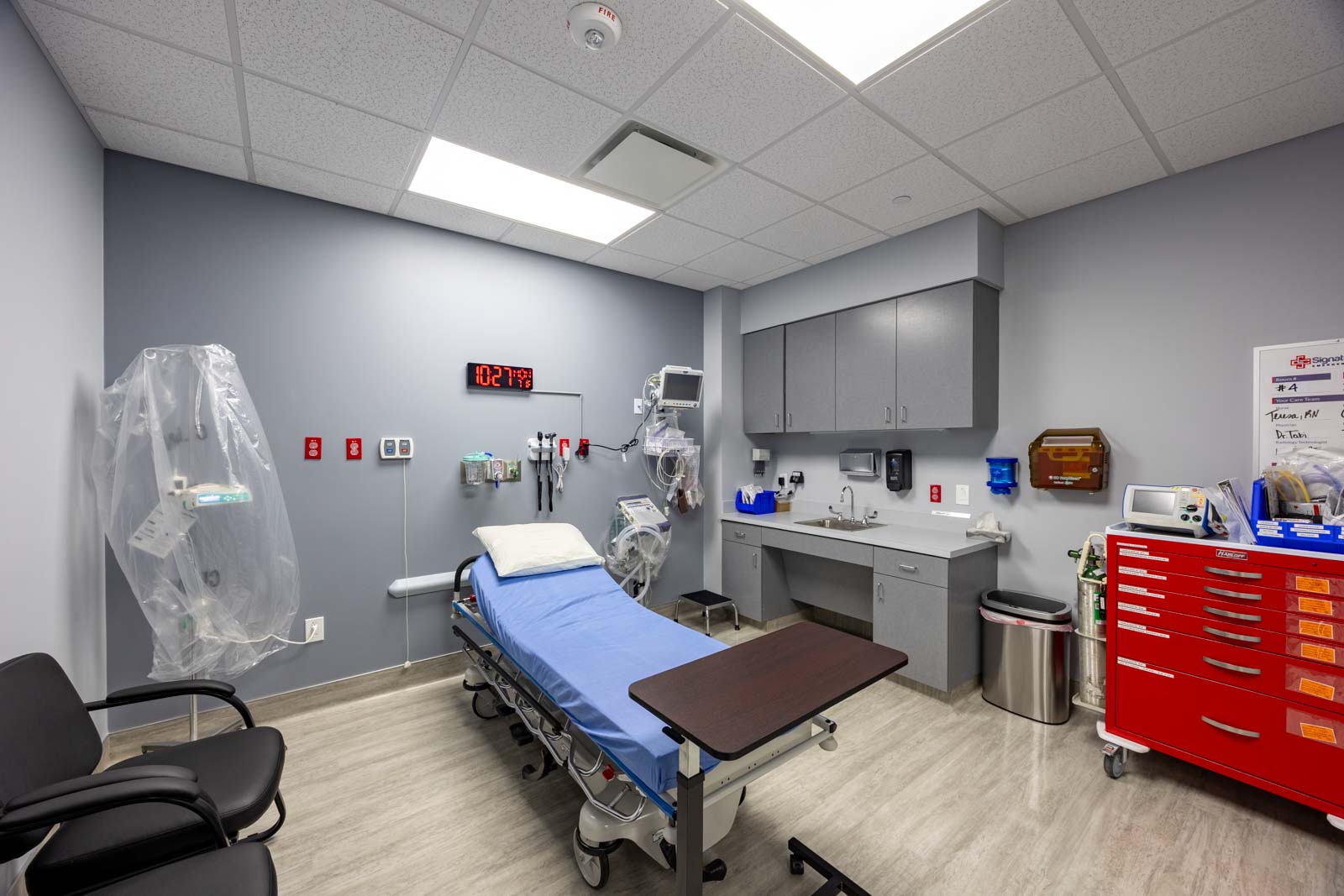 patient room at the SignatureCare Emergency Center, Frisco, TX 360 Virtual Tour for Emergency room
