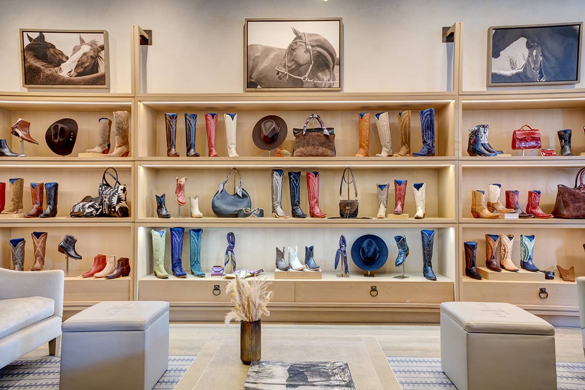 Lucchese Bootmaker - Houston, TX 360 Virtual Tour for Boot Store Selection